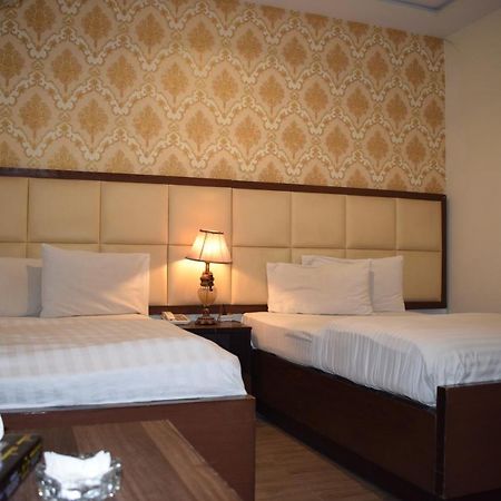 Hotel Pak Continental Multan Exterior foto