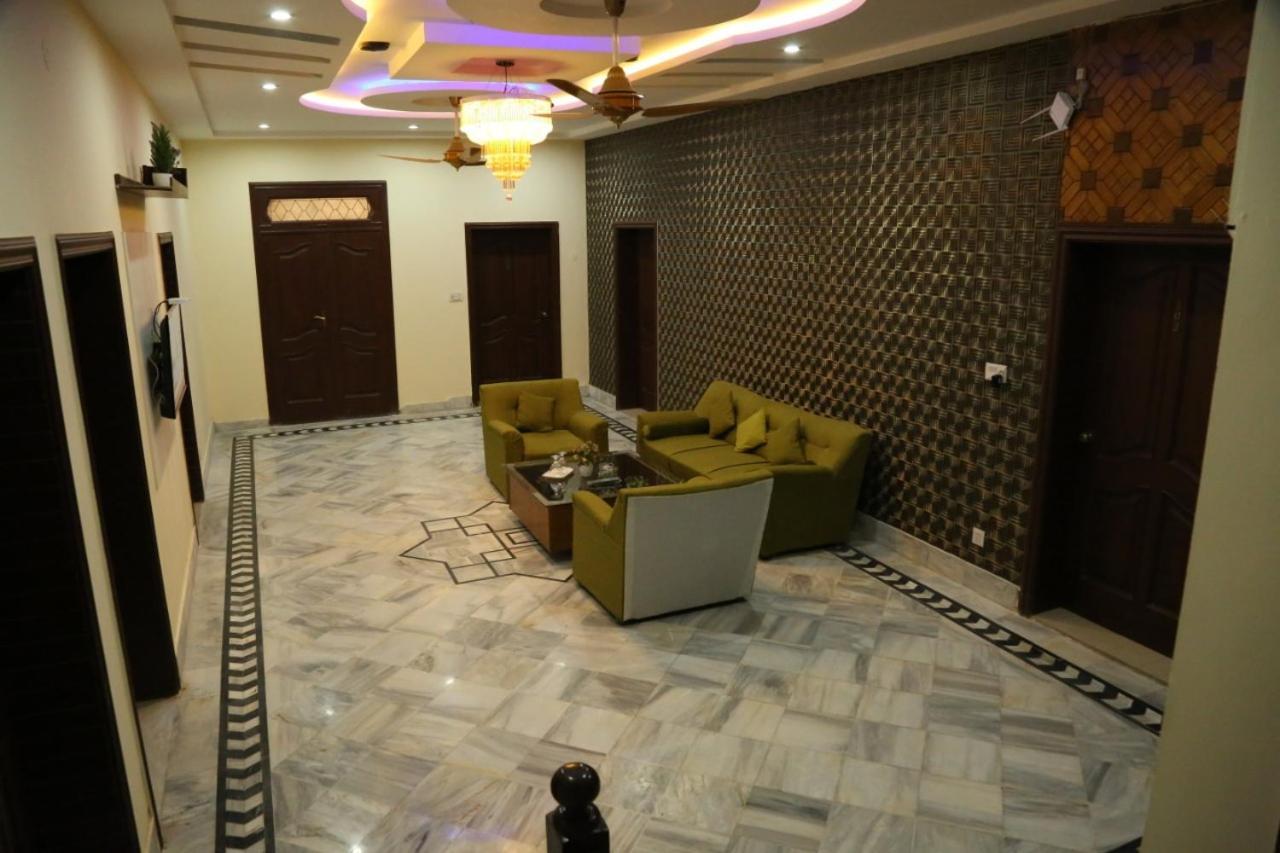 Hotel Pak Continental Multan Exterior foto