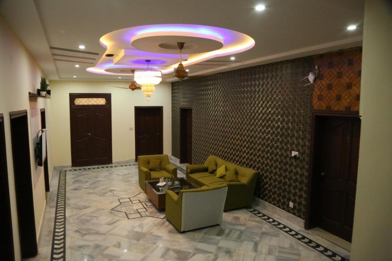 Hotel Pak Continental Multan Exterior foto